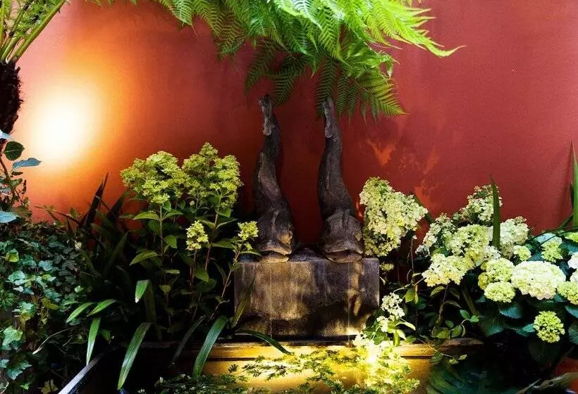 Fotos del hotel Hôtel Bourg Tibourg:  4