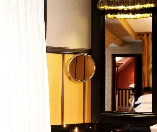 Fotos del hotel Hôtel Bourg Tibourg:  22