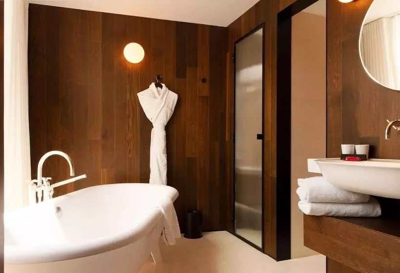 Fotos del hotel Hôtel Bourg Tibourg:  13