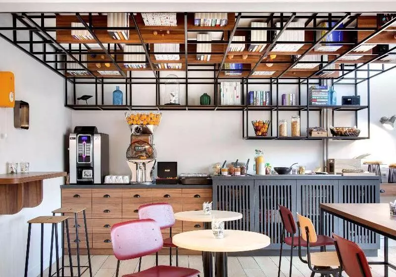 Fotos del hotel Hôtel Ibis Styles Clermontferrand Gare:  4