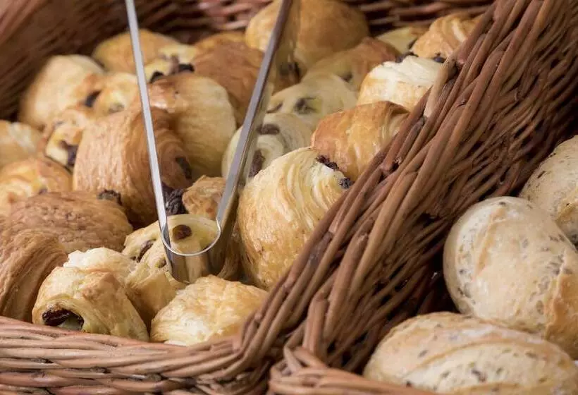 Fotos del hotel Libertel Montmartre Opéra:  9
