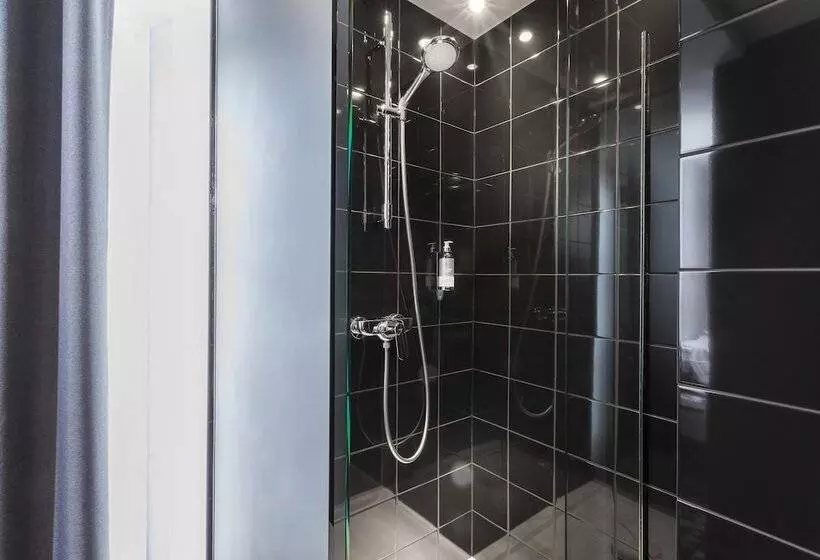 Fotos del hotel Libertel Montmartre Opéra:  23