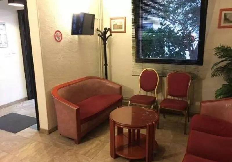 Fotos del hotel Nouveau Paris Park:  2