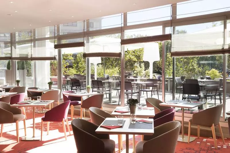 Fotos del hotel Oceania Clermont Ferrand:  3