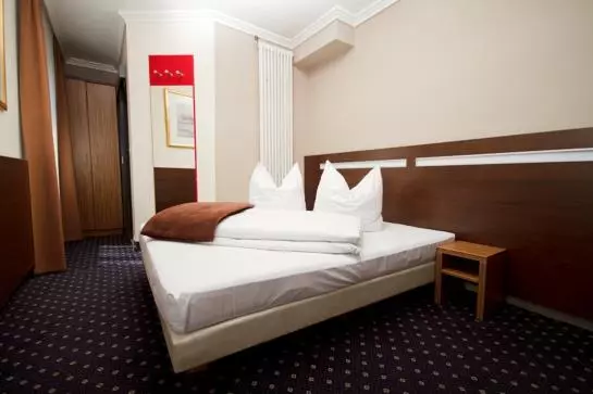 Fotos del hotel Tourist:  11