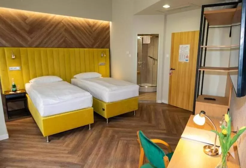 Fotos del hotel City  Pilvax:  4