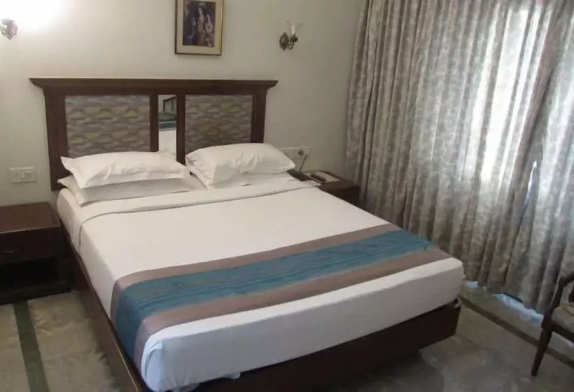 Fotos del hotel Sovereign:  8