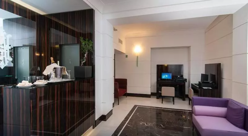 Fotos del hotel Alexandra:  2