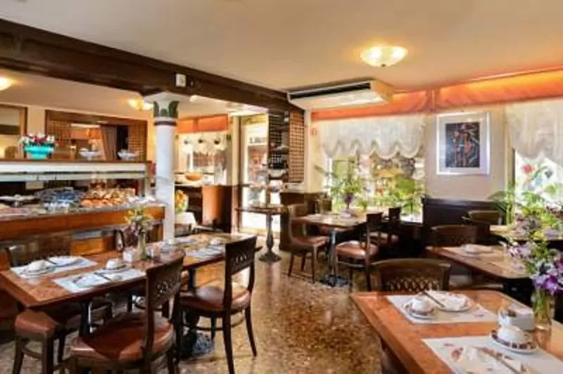 Fotos del hotel Ambassador Tre Rose:  5