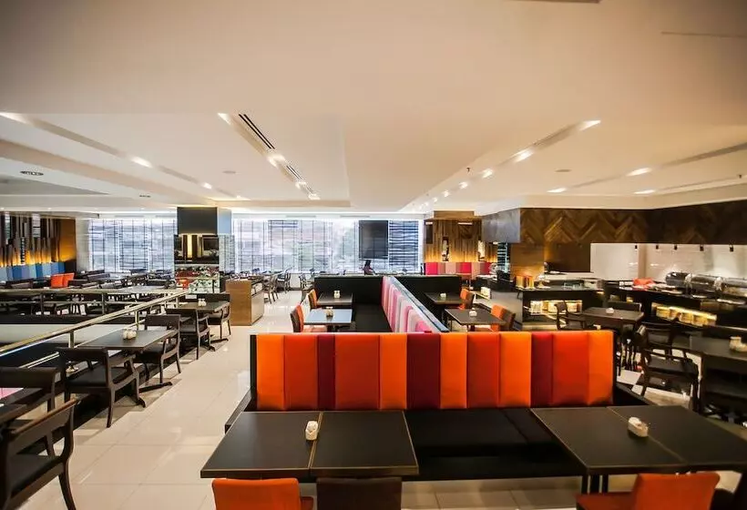 Fotos del hotel Crystal Crown Hotel Jb:  11