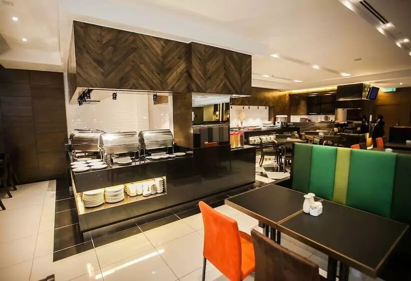 Fotos del hotel Crystal Crown Hotel Jb:  5