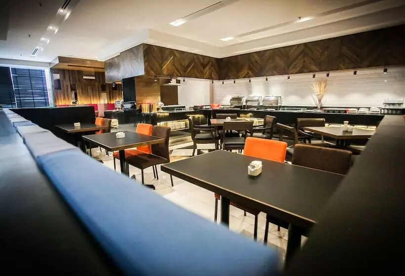 Fotos del hotel Crystal Crown Hotel Jb:  19