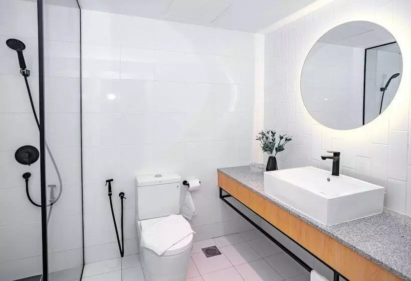 Fotos del hotel Crystal Crown Hotel Jb:  13