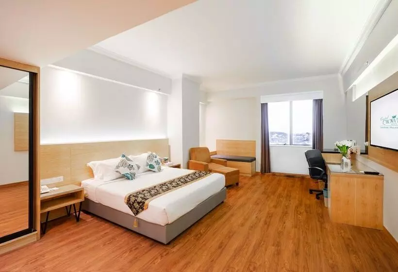 Fotos del hotel Crystal Crown Hotel Jb:  9