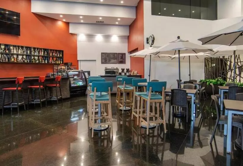 Fotos del hotel Holiday Inn Mexico Dali Airport, An Ihg:  6