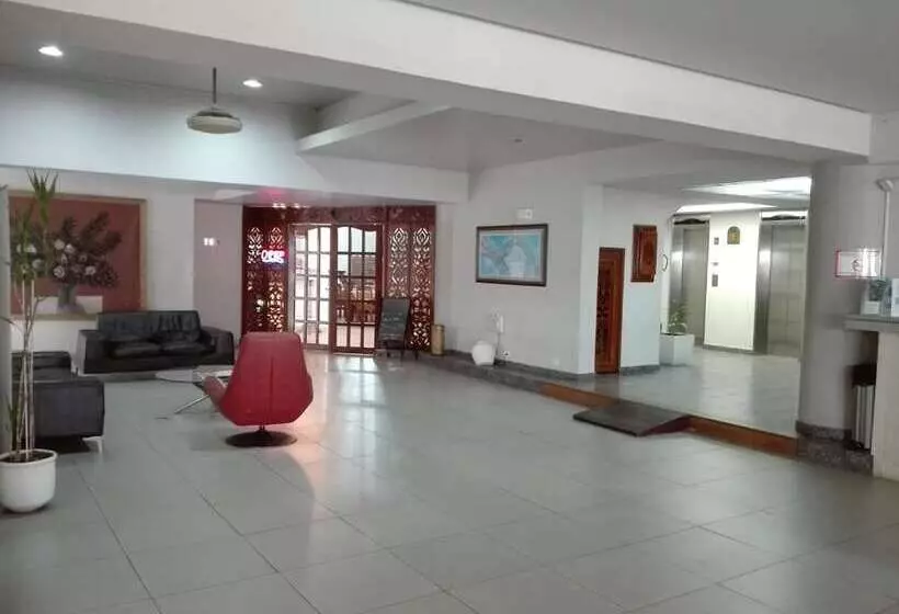 Fotos del hotel Tower House Suites:  3