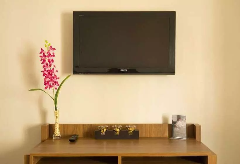 Fotos del hotel Tower House Suites:  16