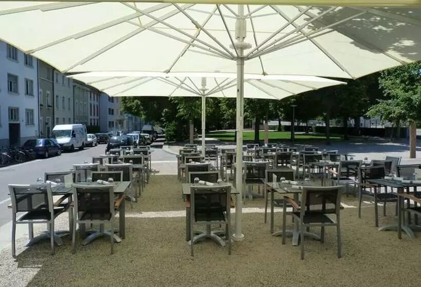 Fotos del hotel Restaurant Resslirytti:  11