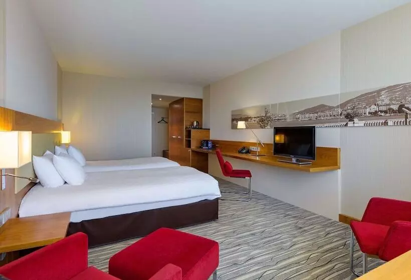 Fotos del hotel Mövenpick  & Casino Geneva:  14