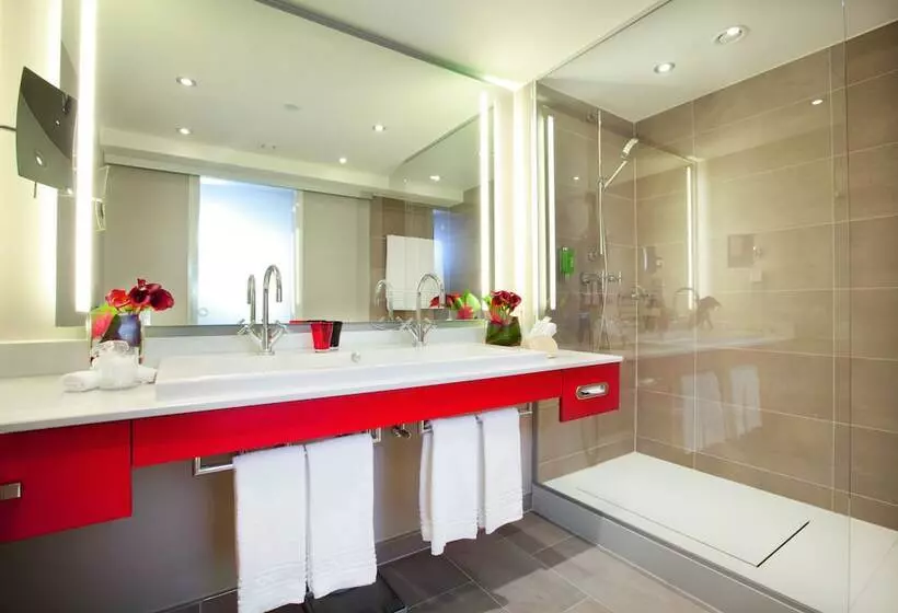 Fotos del hotel Mövenpick  & Casino Geneva:  10