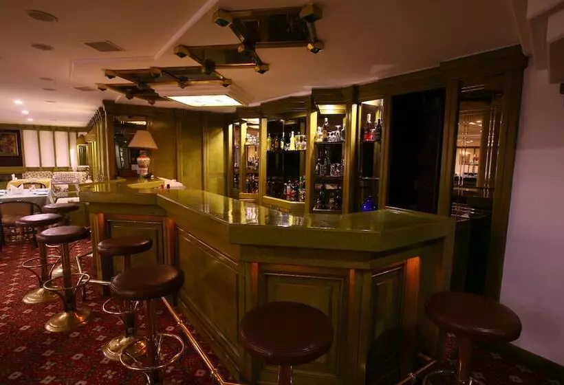 Fotos del hotel Istanbul Royal:  4