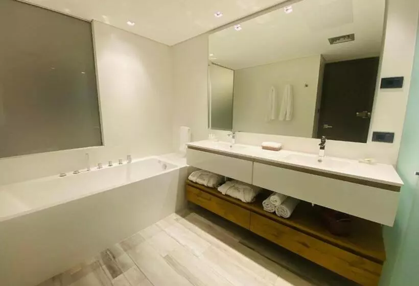 Fotos del hotel La Capilla  Punta Del Este:  14