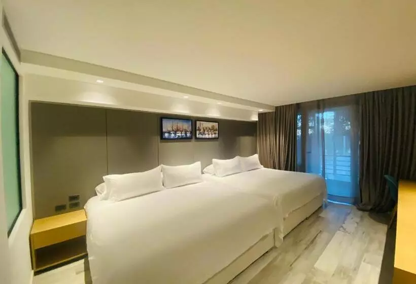 La Capilla  Punta Del Este