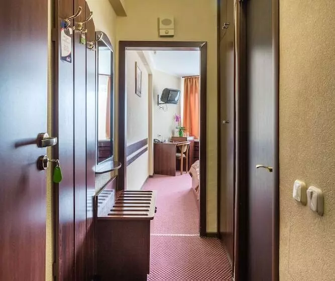 Fotos del hotel Tourist Hotel Complex:  2