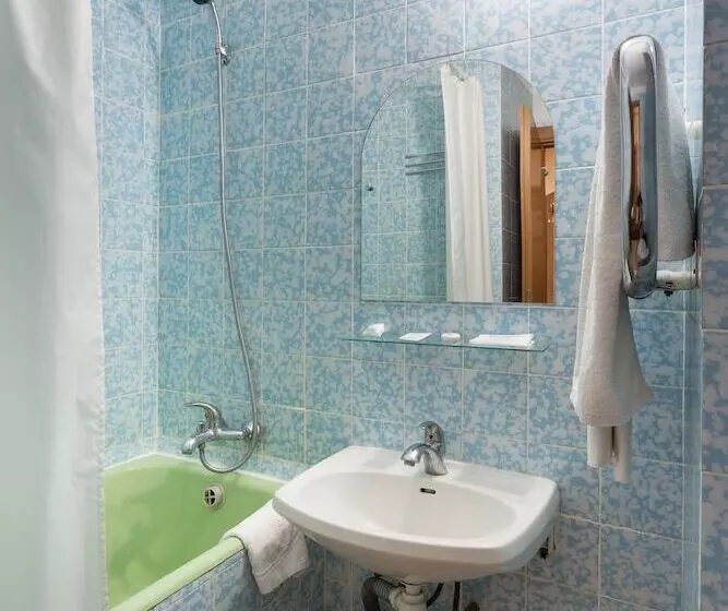 Fotos del hotel Tourist Hotel Complex:  25