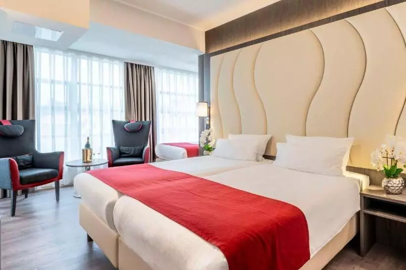 Best Western Plus Plaza Den Haag City Center