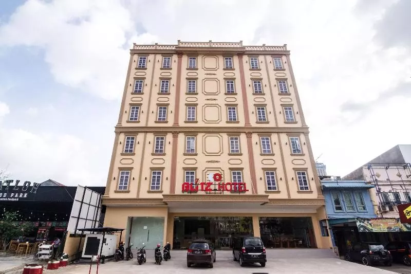 Fotos del hotel Blitz  Batam Centre:  18