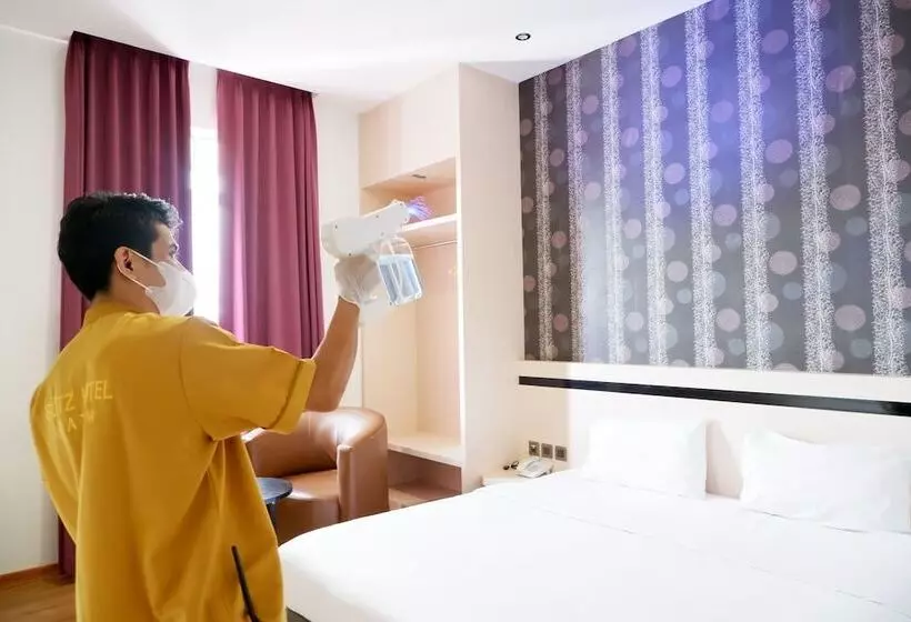 Fotos del hotel Blitz  Batam Centre:  2