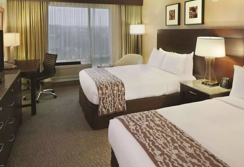 Fotos del hotel Doubletree By Hilton Hotel Boston Bayside:  19