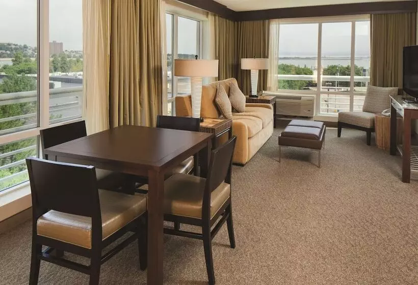 Fotos del hotel Doubletree By Hilton Hotel Boston Bayside:  25