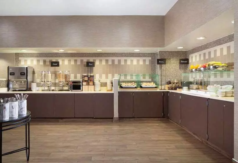 Fotos del hotel Embassy Suites By Hilton Dallas Near The Galleria:  21