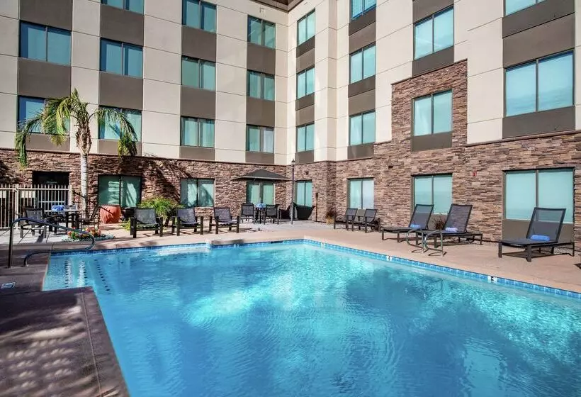 Fotos del hotel Hampton Inn Phoenix Airport North:  9