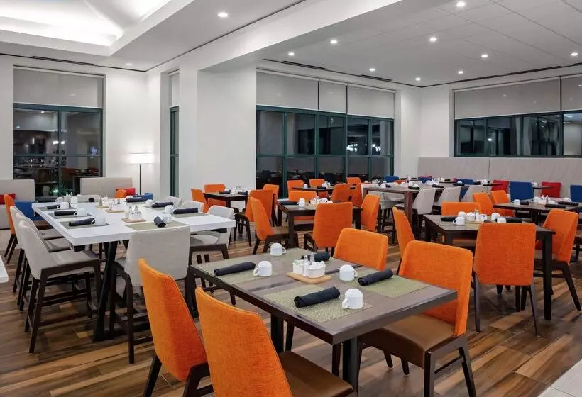 Fotos del hotel Hilton Garden Inn Atlanta Perimeter Center:  7