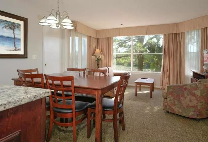 Fotos del hotel Parc Corniche Condominium Suites:  25