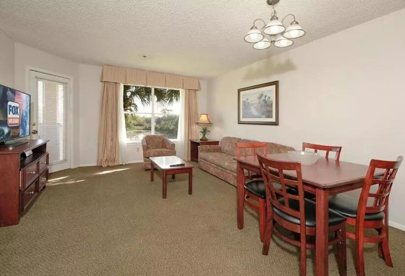 Fotos del hotel Parc Corniche Condominium Suites:  24