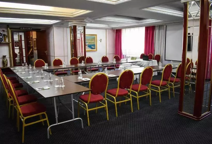 Fotos del hotel Palace:  5