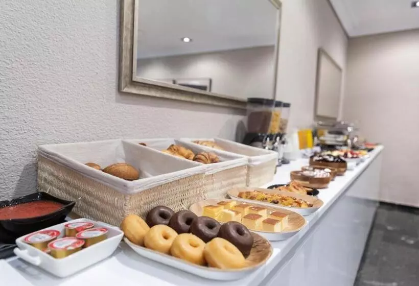 Fotos del hotel Serrano By Silken:  3