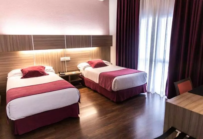 Fotos del hotel Serrano By Silken:  9