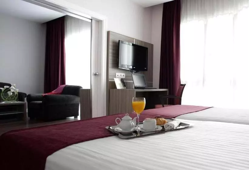 Fotos del hotel Serrano By Silken:  13