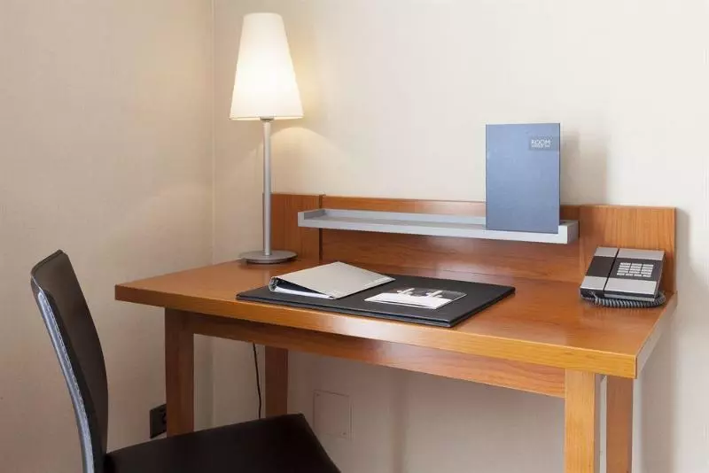 Fotos del hotel B&B Hotel Zaragoza Los Enlaces Estación:  24