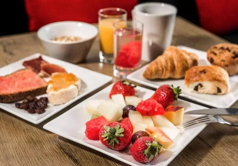 Fotos del hotel Ibis Evora:  4