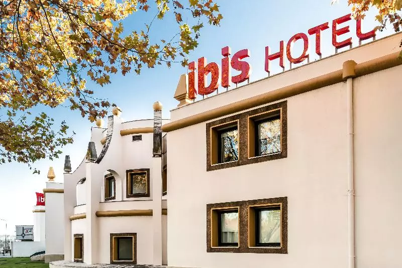 Ibis Evora