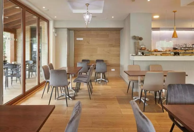 Fotos del hotel Iriguibel Huarte Pamplona:  13