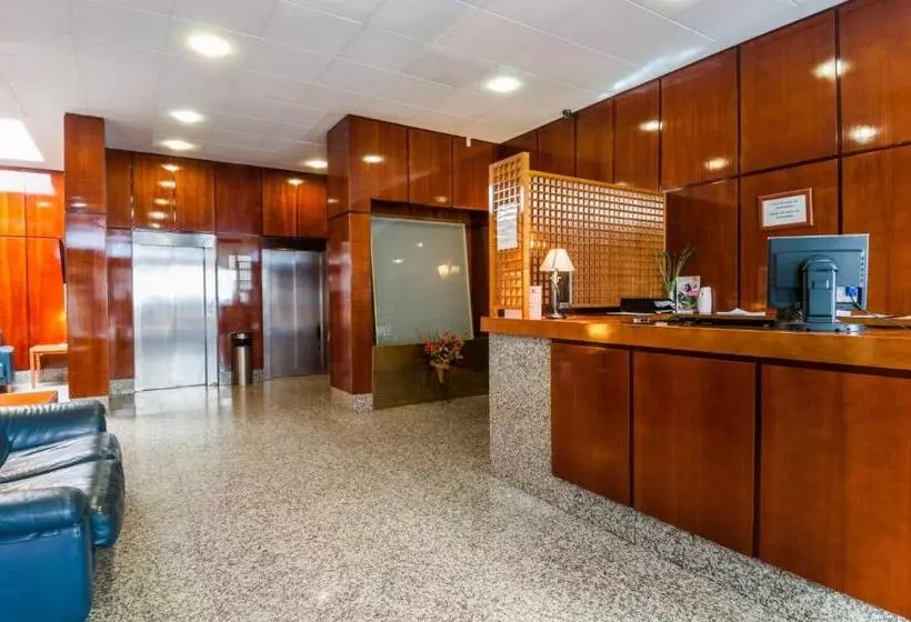 Fotos del hotel Mc Villa De Pinto:  3