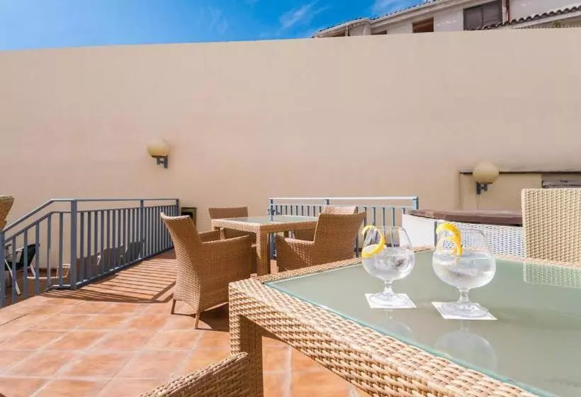 Fotos del hotel Mc Villa De Pinto:  5