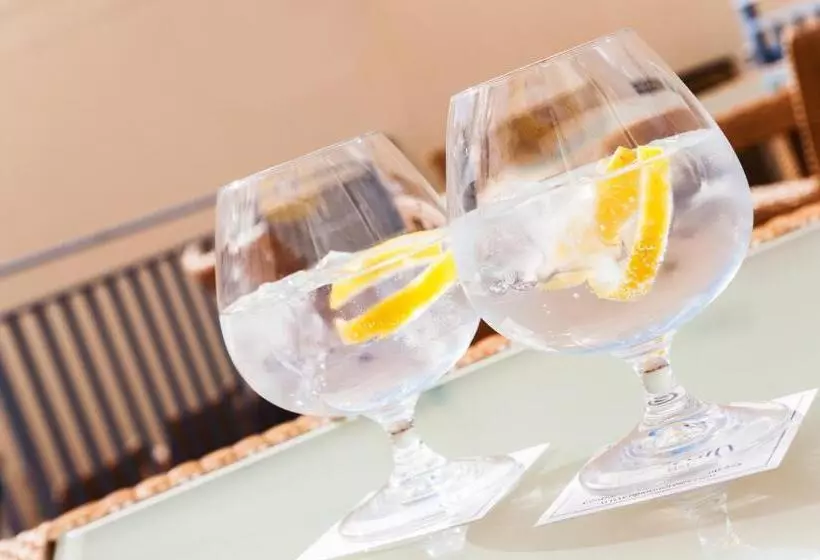 Fotos del hotel Mc Villa De Pinto:  7